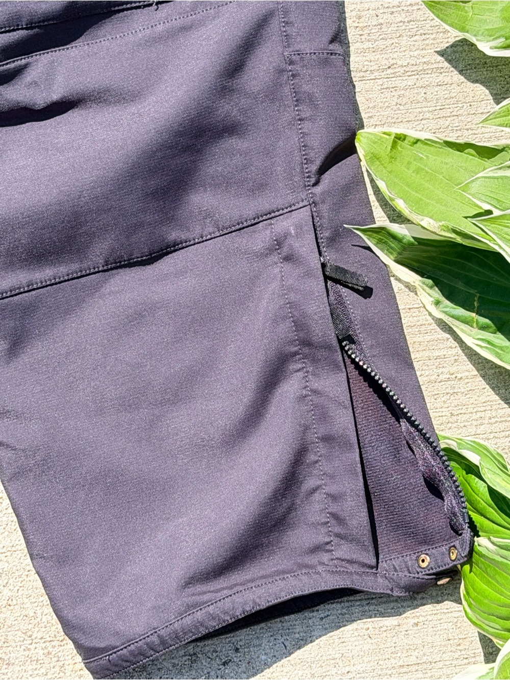 Nike Dark Navy Cargo Capri Pants with Multiple Pockets L - Picture 3 of 13